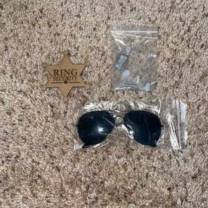 RING SECURITY SET: GLASSES; PIN; EAR PIECE